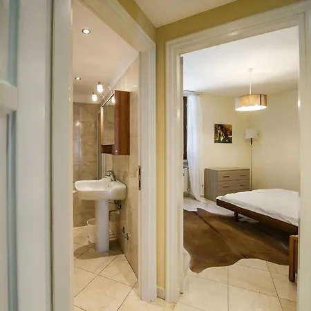 Apartment Giulia *