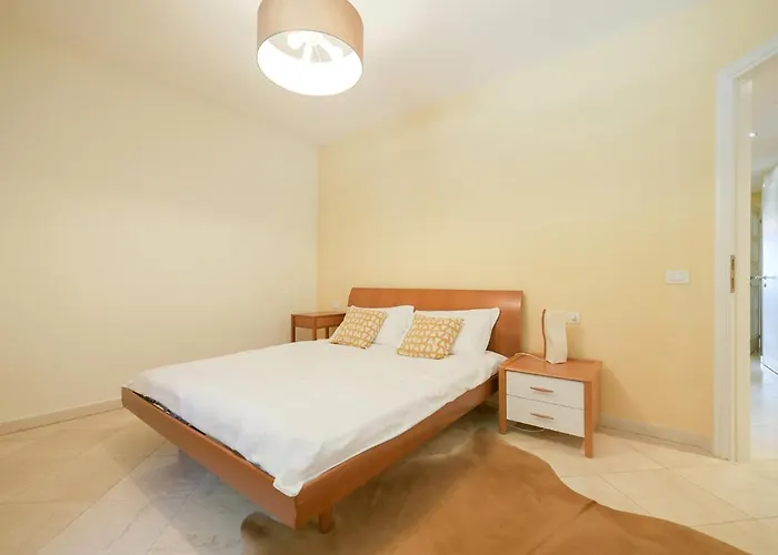 Giulia Lejlighed Verbania